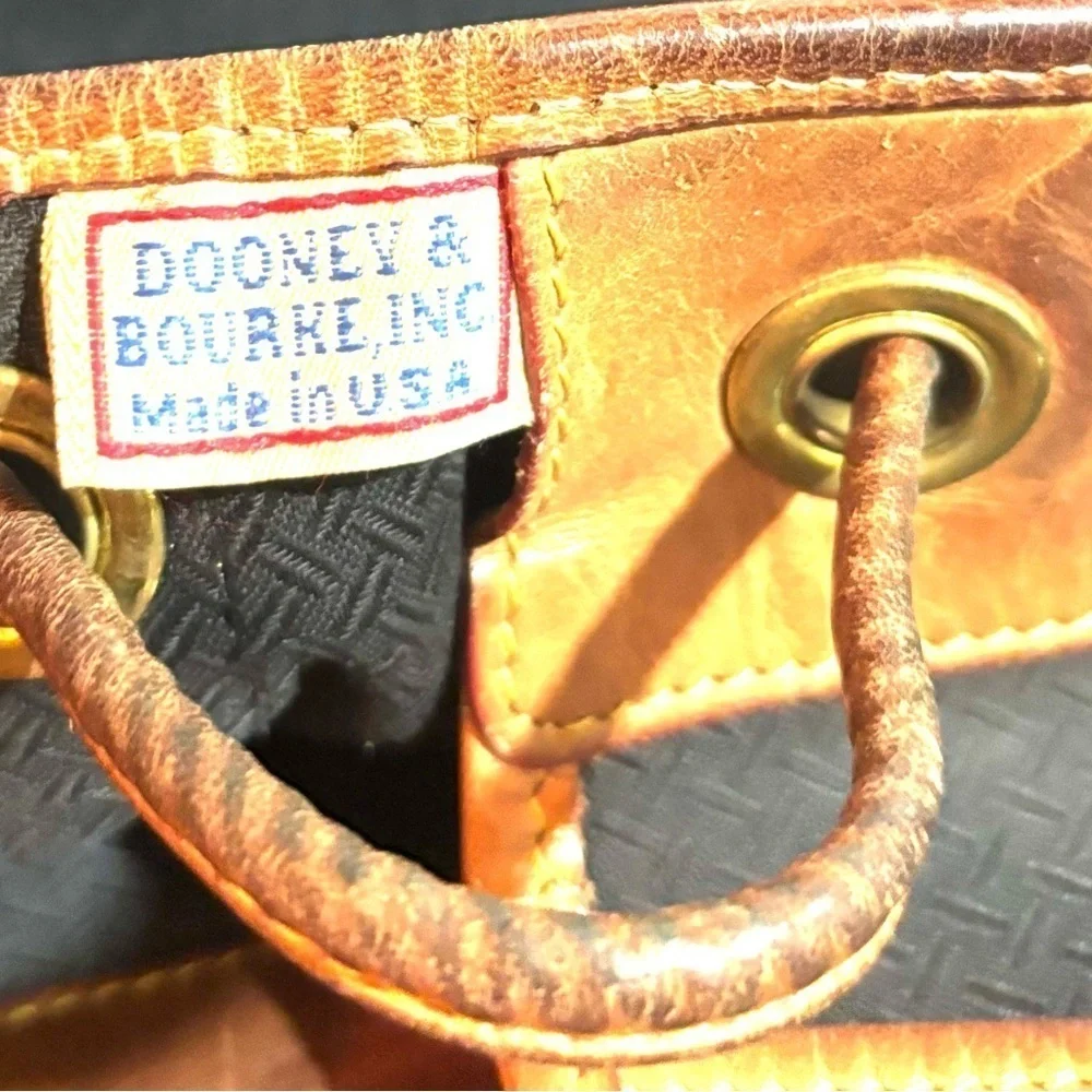 Elegant Black and Brown Bucket Bag